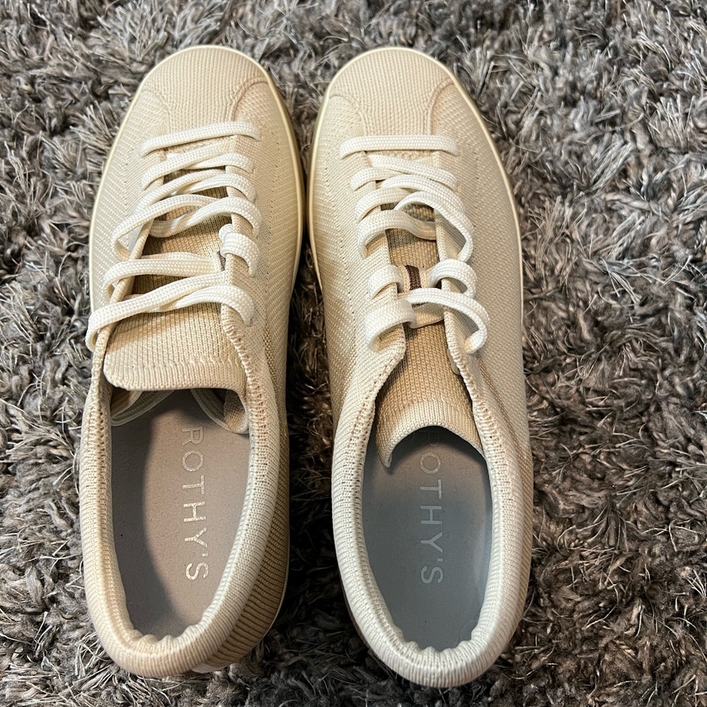 Rothy's Women Size 8 1/2 Lace Up Sneaker Tan Biscuit
Neutral Knit Trainers Shoes